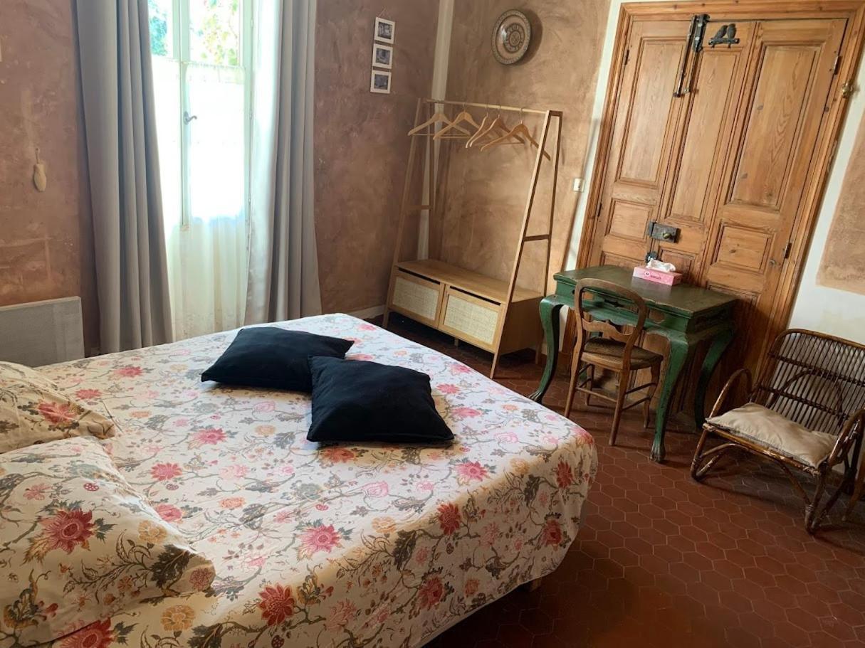 Chambres Et Table D'Hotes Au Brabo Mormoiron Екстер'єр фото