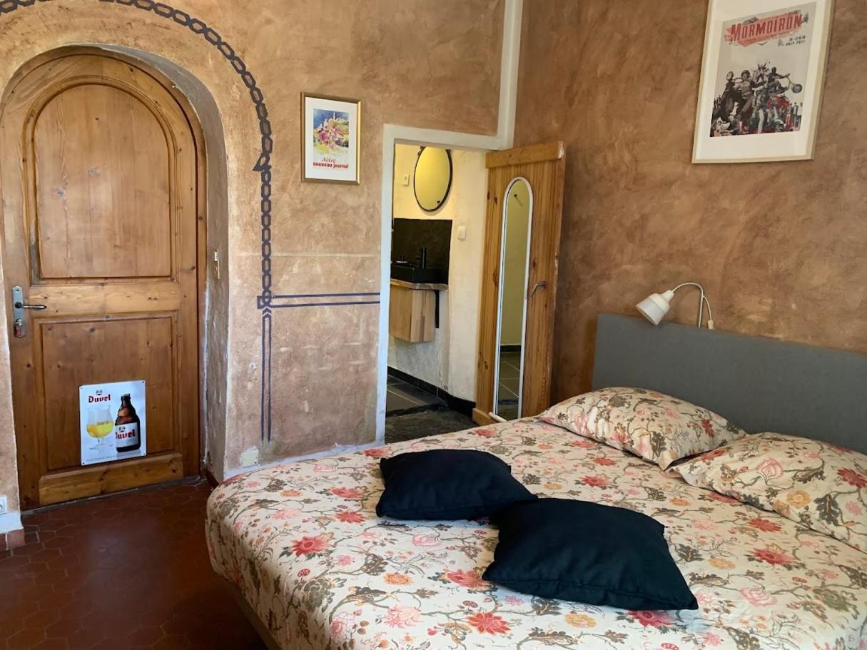 Chambres Et Table D'Hotes Au Brabo Mormoiron Екстер'єр фото